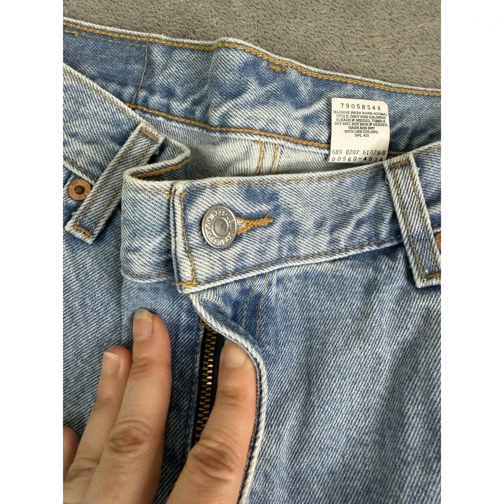 Levis measurements are
